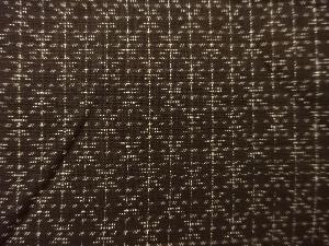 アンティーク　斜め格子模様織り出し本場泥大島紬着物